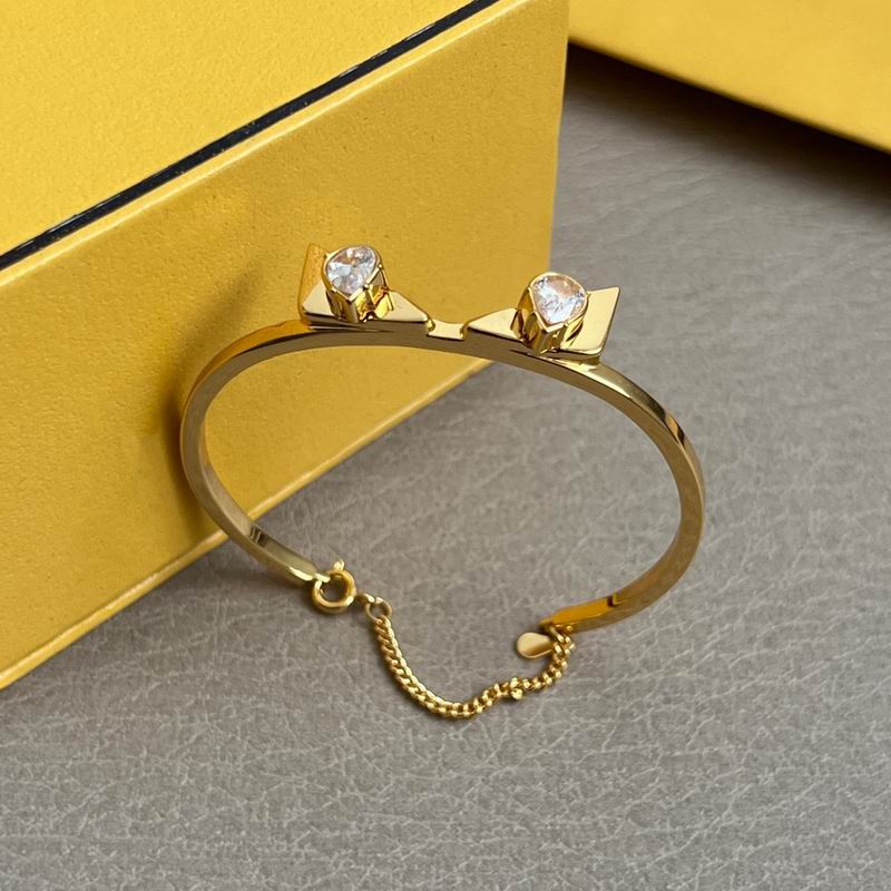 Fendi bracelet 05yxh03
